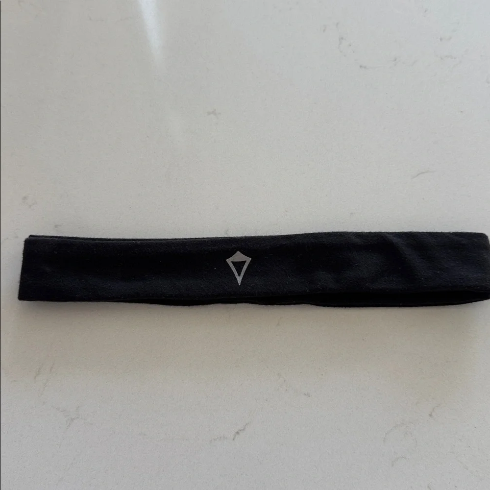 Girls Black Hair Accessories Set of 4  NWOT
